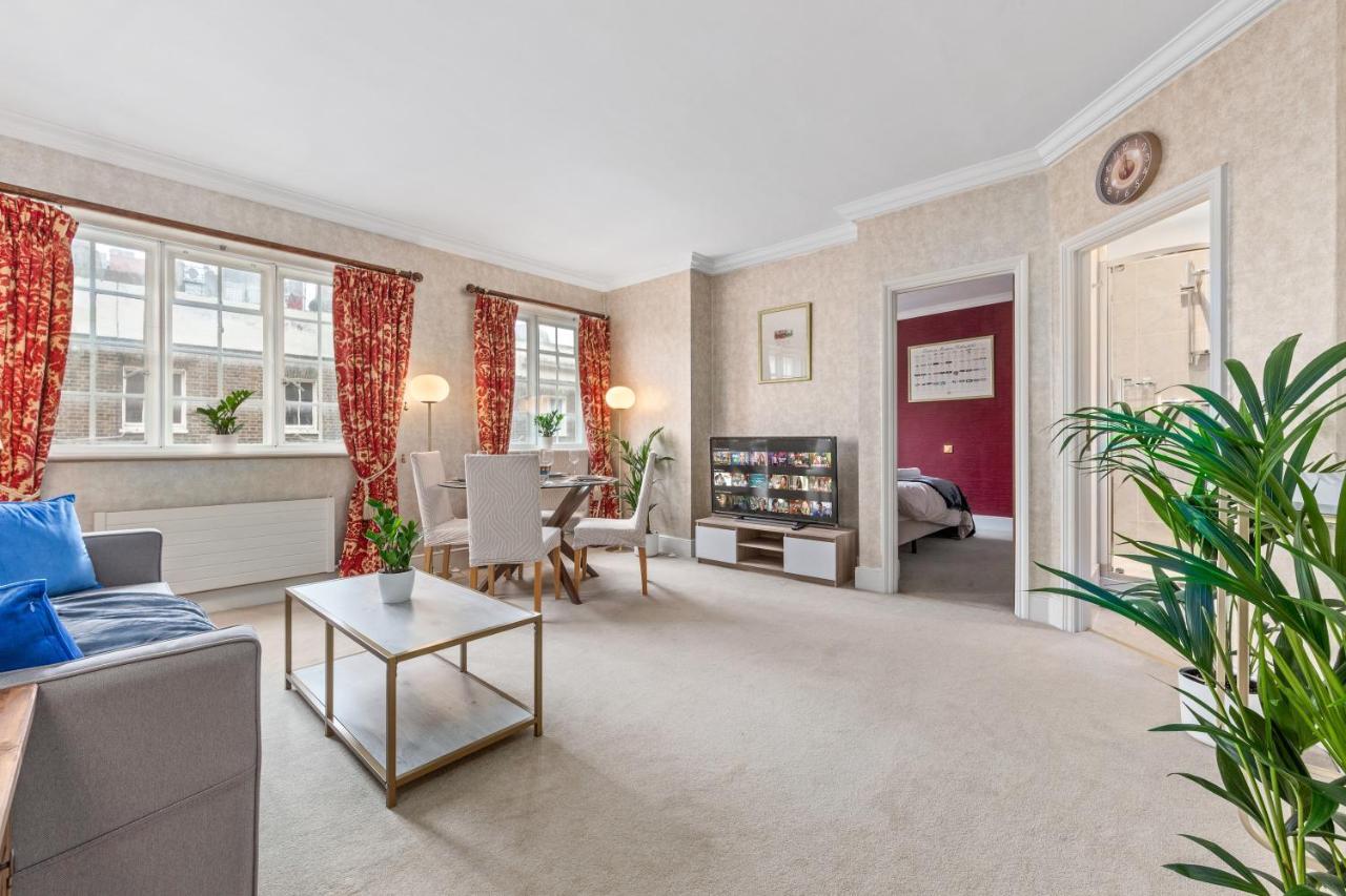 The Mayfair Large Snug Лондон Екстер'єр фото